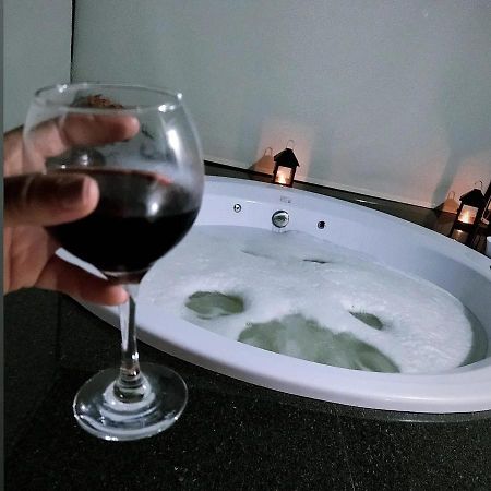 Chales Xanoti Oferece Conforto E Tranquilidade. 萨普卡伊米林 外观 照片